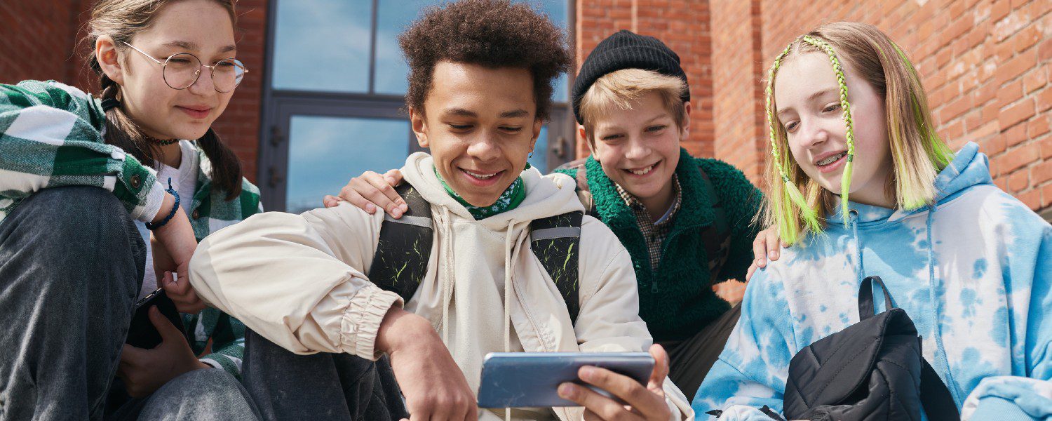 Покоління Gen Beta почне народжуватися у світі вже в 2025 році: чим відрізнятимуться ці діти