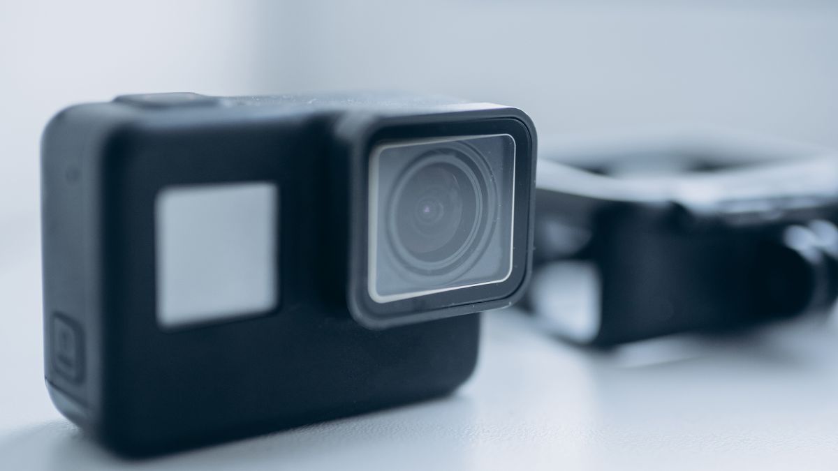 Щоби боротися з корупцією: податківці носитимуть боді-камери під час перевірок - Гетманцев