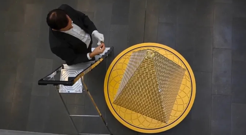 $5 мільйонів у золоті: у Німеччині створили найдорожчу ялинку у світі (фото)