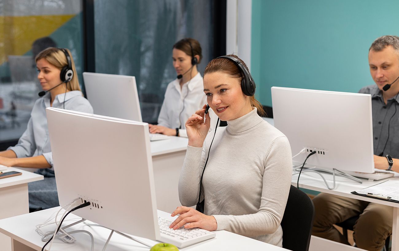 Сеть мошеннических колл-центров обманула украинцев более чем на 100 млн грн: детали от БЭБ