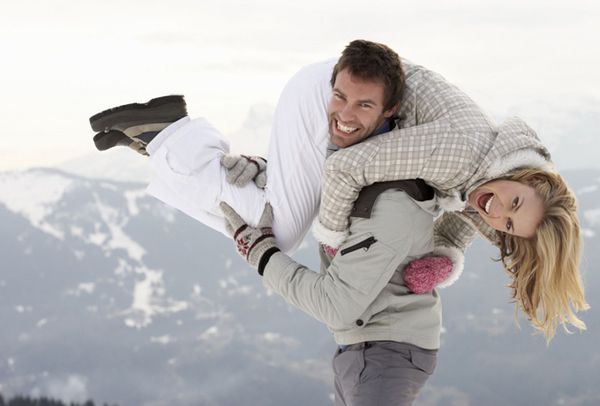 Захочеться тепла і безпеки: любовний гороскоп на лютий-2025 для всіх знаків зодіаку