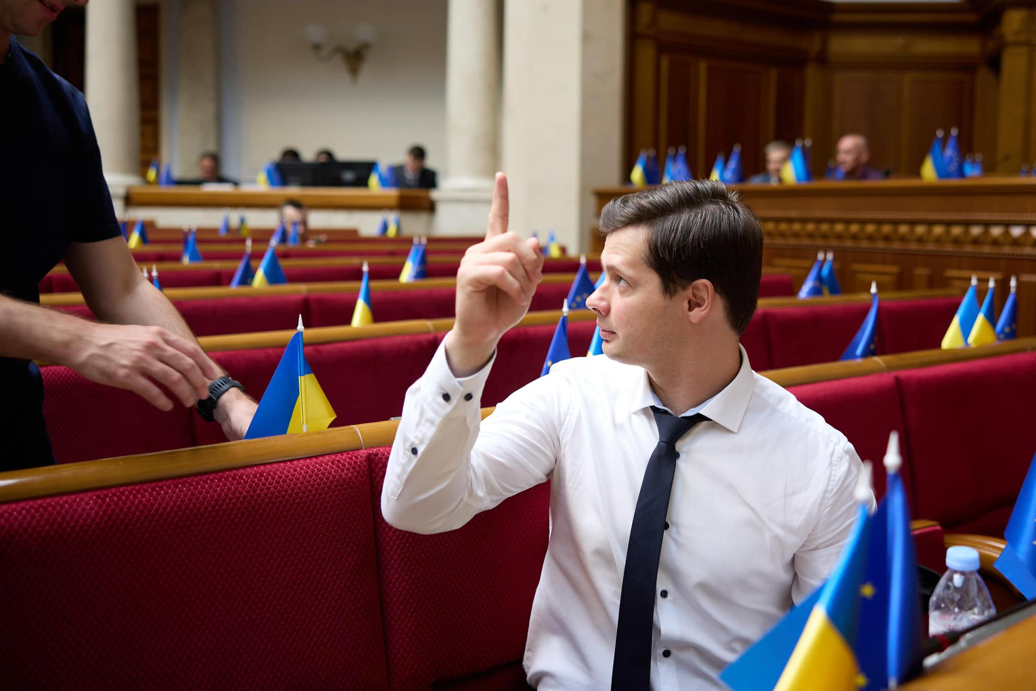 Потрібно просто змінити роботу: нардеп Костюх втрапив у скандал, коментуючи низькі зарплати українців