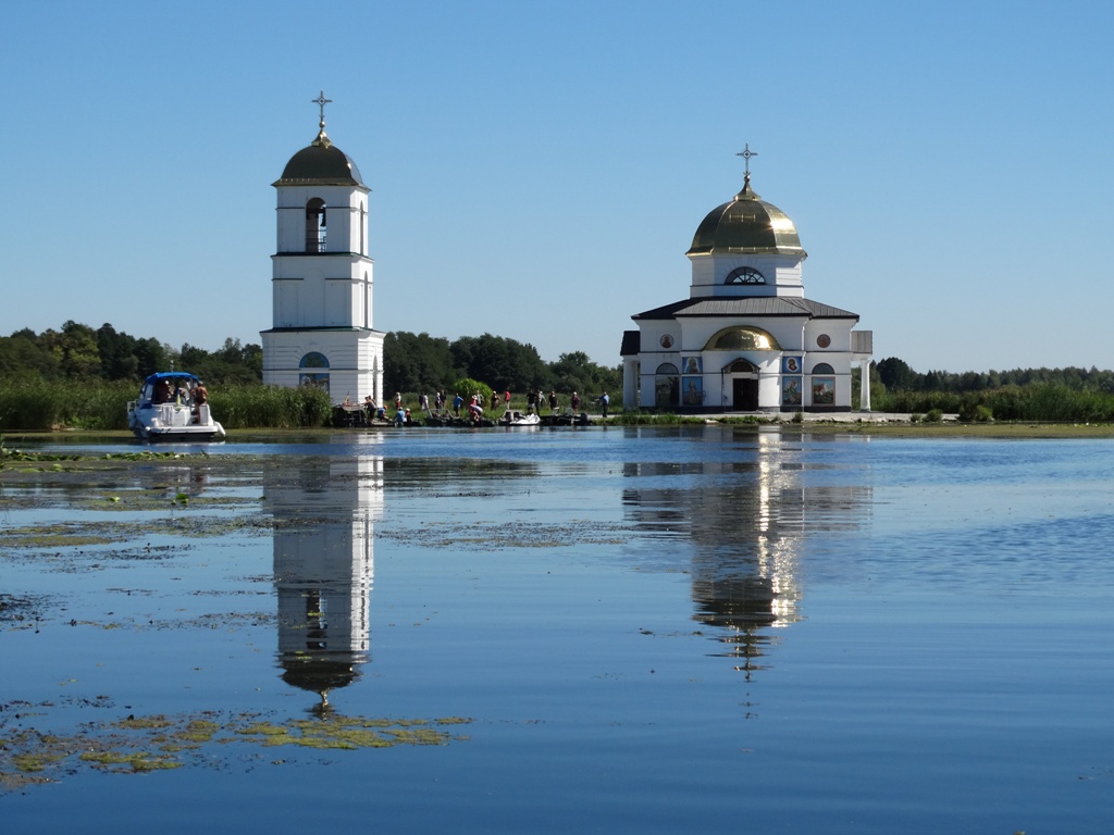 Яке свято 1 лютого та хто відзначає сьогодні іменини