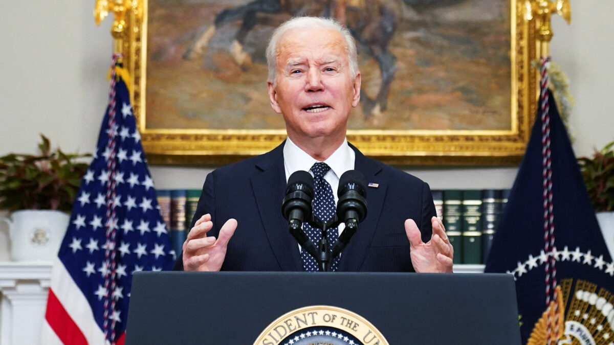 Байден під час прощальної промови згадав Україну та попередив про загрози олігархії та ШІ