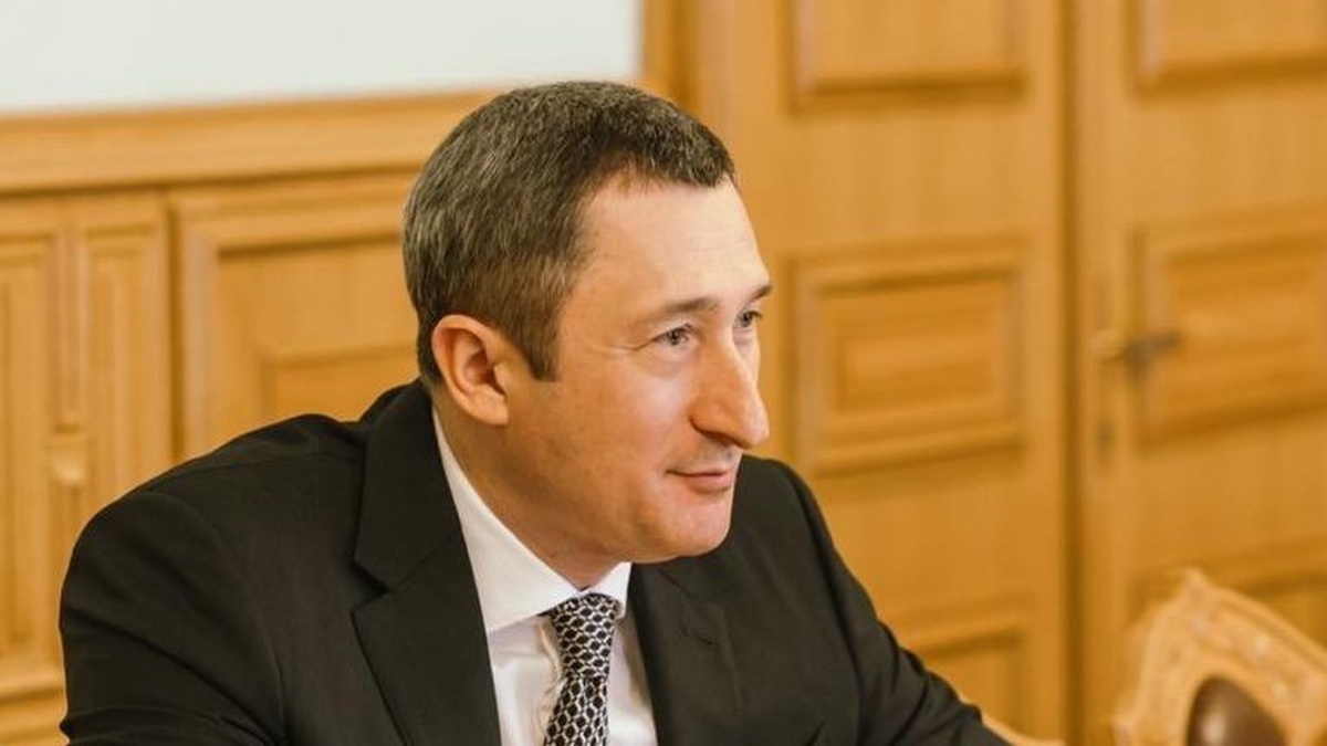 Украина предложила мужчинам, выехавшим за границу бронирование за работу в ОПК