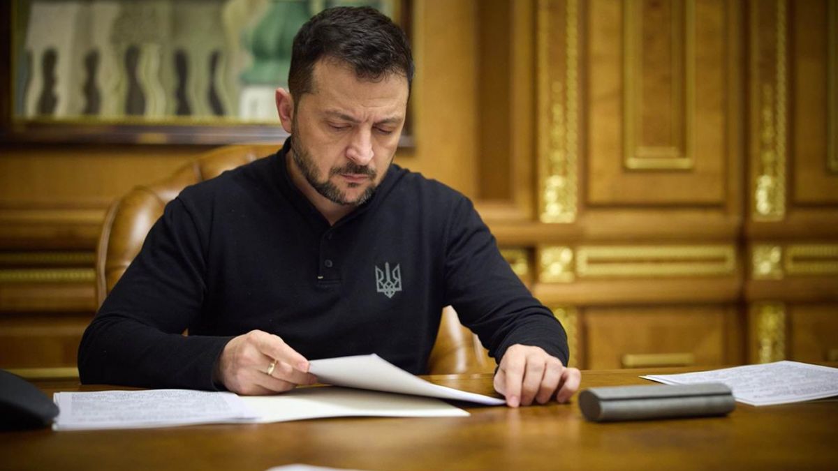 В Украине создадут перечень террористических организаций: Владимир Зеленский подписал законопроект