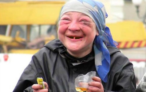 Больницы забиты алкоголиками: на россии продажи спиртных напитков обновили рекорды