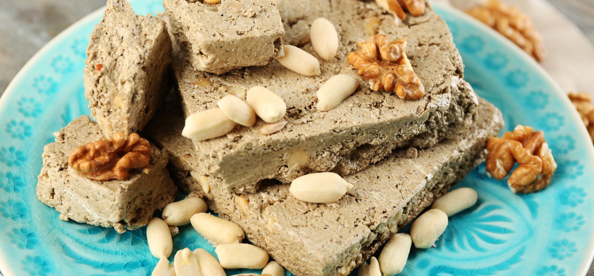 Простой рецепт домашней халвы, которая лучше, чем из магазина