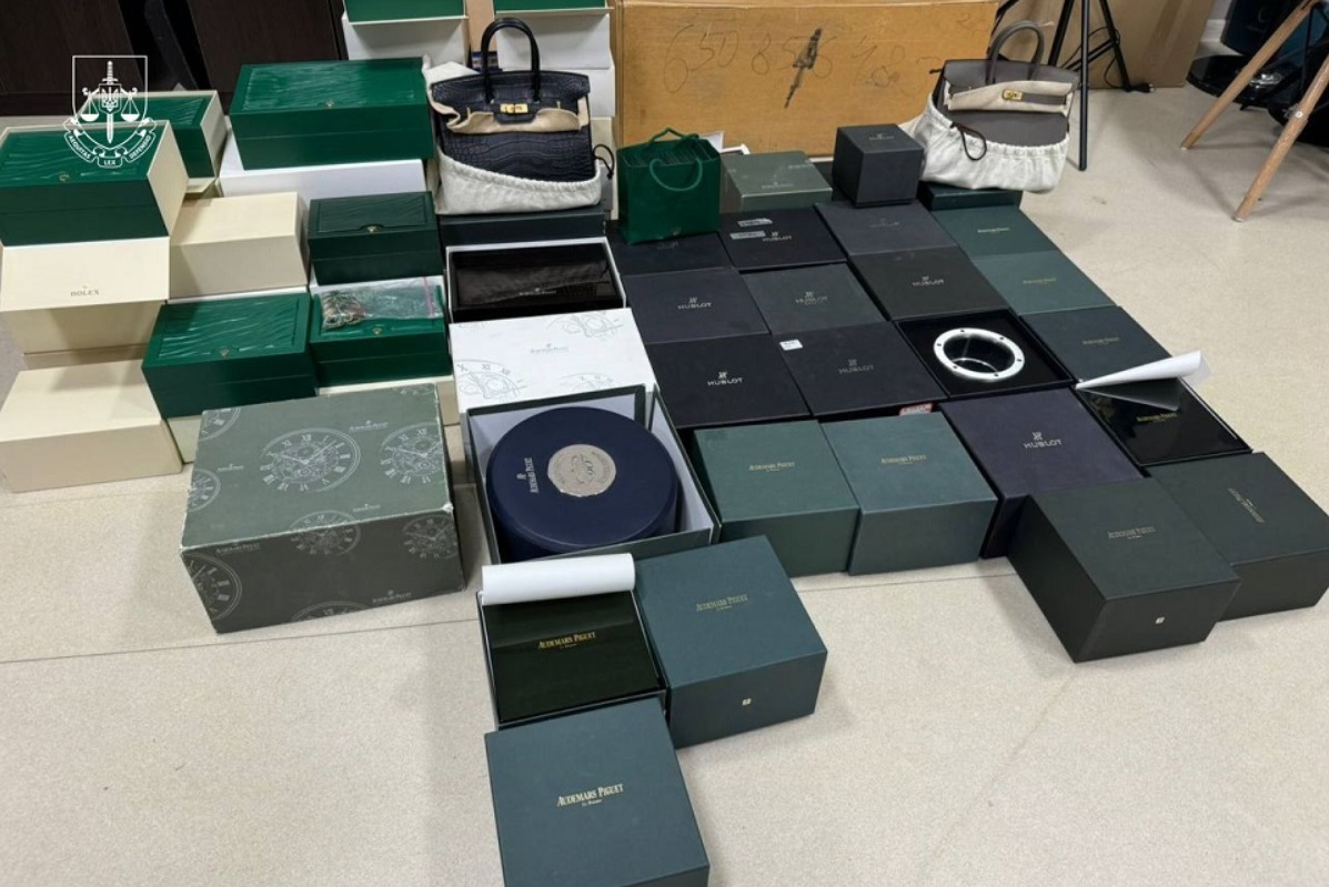 На Волині викрили контрабанду ювелірних виробів і годинників на 35 млн грн