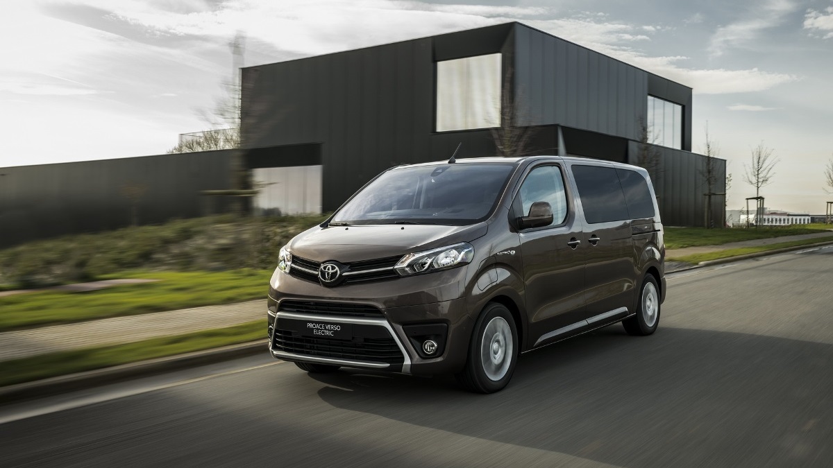 Закарпатский музей хотел купить авто за 2 млн грн, но из-за скандала тендер отменили