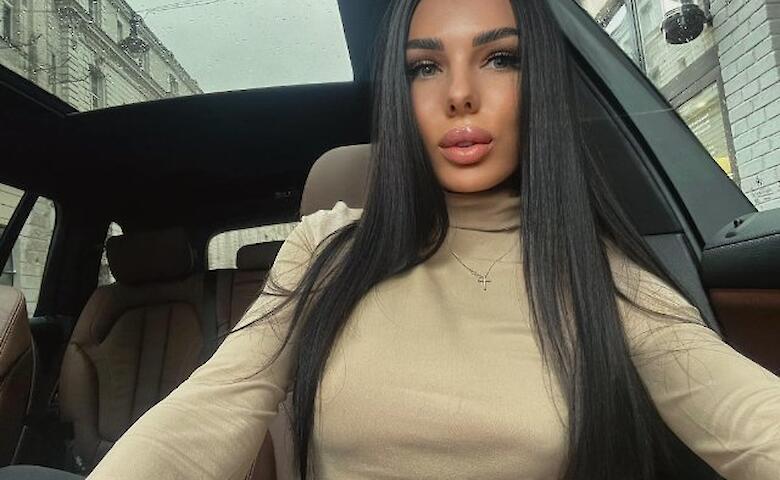 З ДПСУ подалася у блогери: де зараз живе і чим займається колишня скандальна пресофіцерка Іванна Плантовська