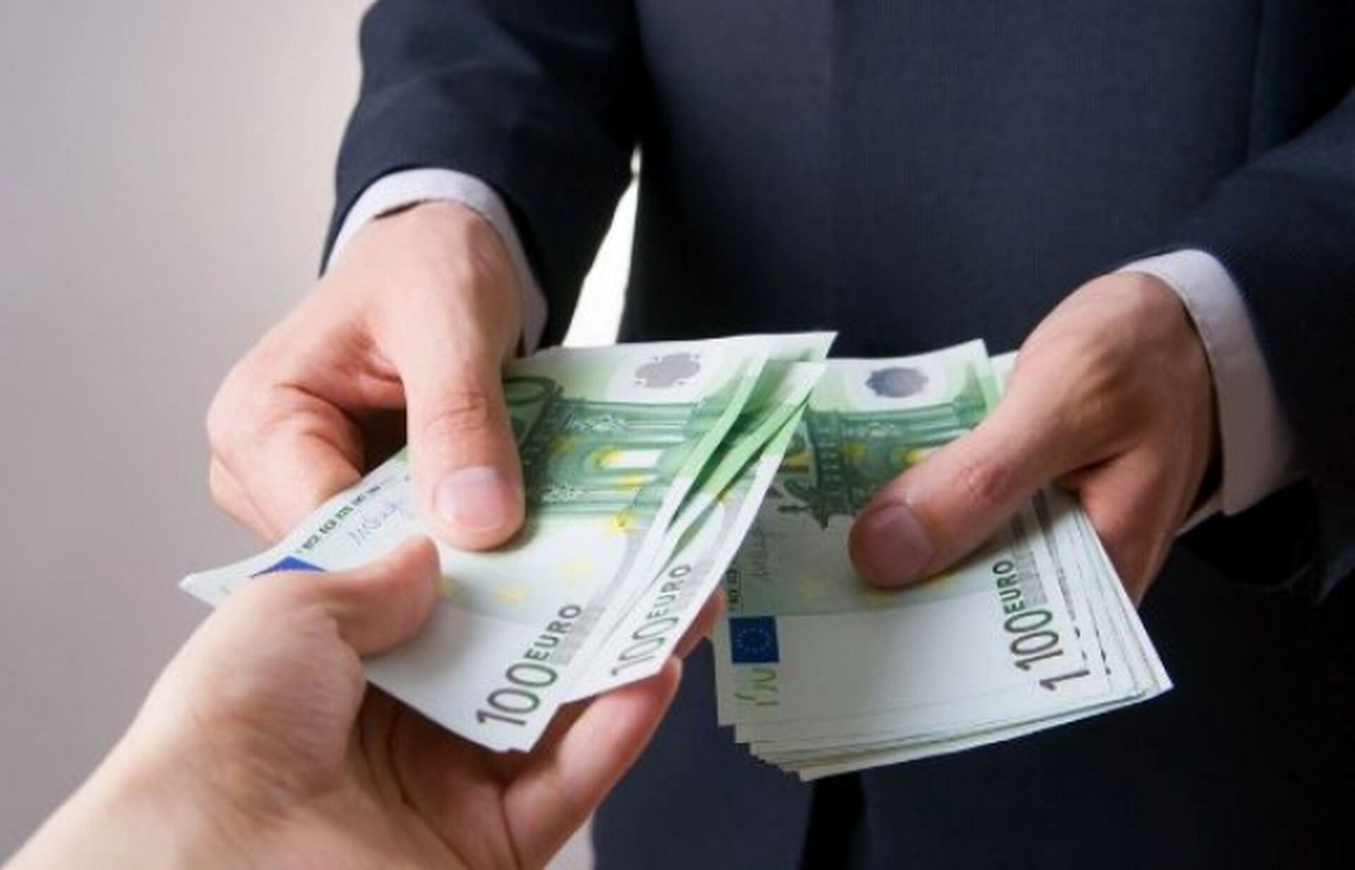 Украина ухудшила позиции в Индексе восприятия коррупции