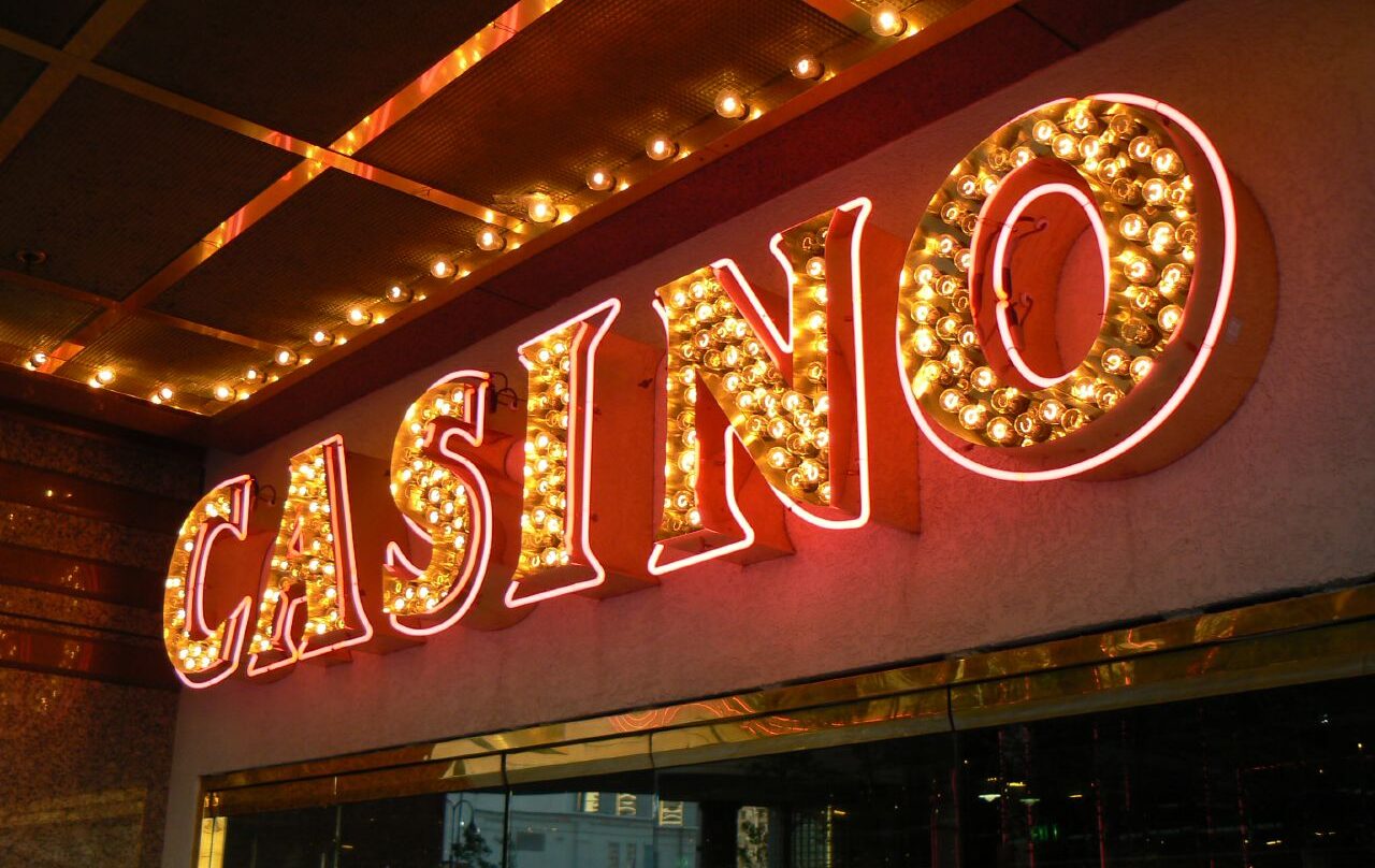 Аналіз фінансових моделей ігор в онлайн казино