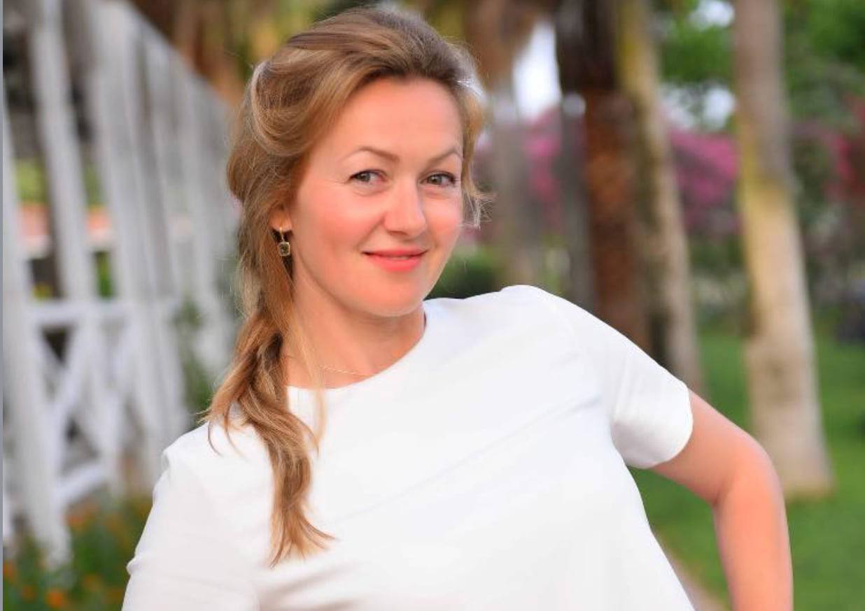 Чиновниця Фонду держмайна Шперик-Седнєва у Деснянській РДА заробила собі на нову столичну квартиру