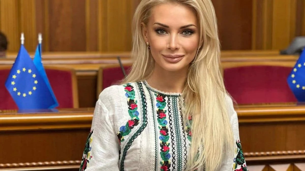 Нардеп Кормышкина написала заявление о сложении мандата