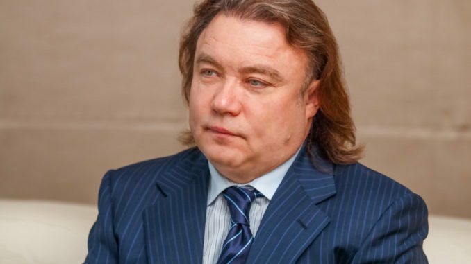 Власник агрохолдингу I&U Group Сергій Тарасов незаконно заволодів землею понад 80 кіровоградців і втік за кордон