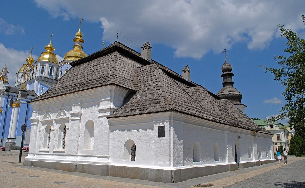 Яке свято 7 лютого та хто відзначає сьогодні іменини