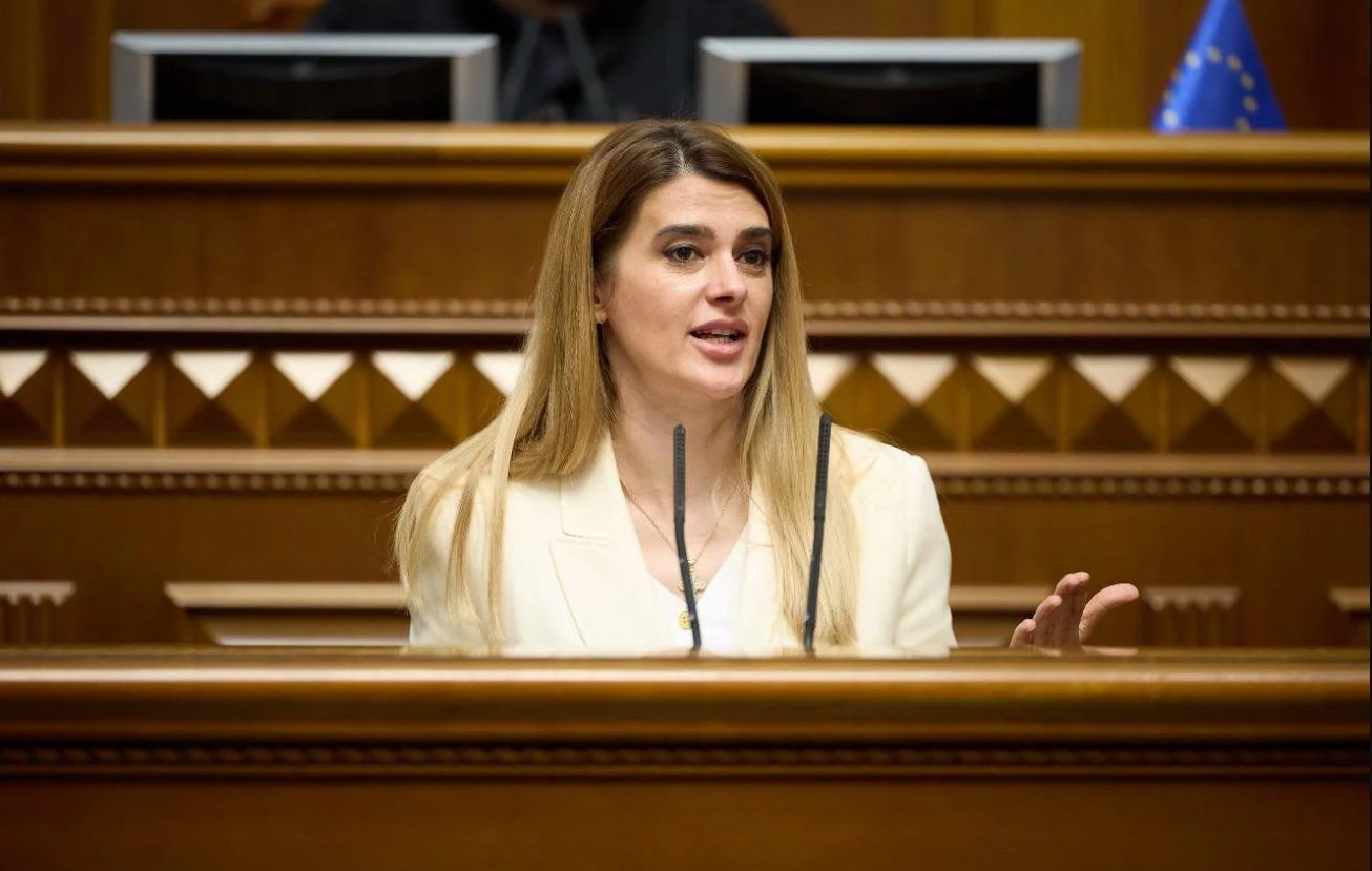 Депутат Лариса Билозир появилась на молитвенном завтраке в США в обуви за более чем 100 тысяч гривен