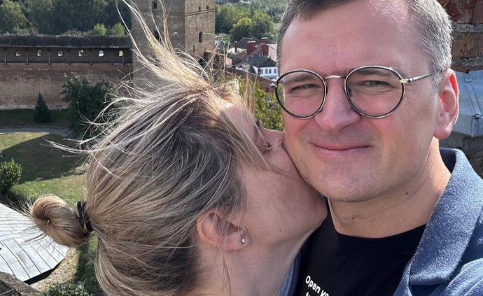 Ексглава МЗС Кулеба розповів, чому він не одружується зі своєю коханою Світланою Павелецькою
