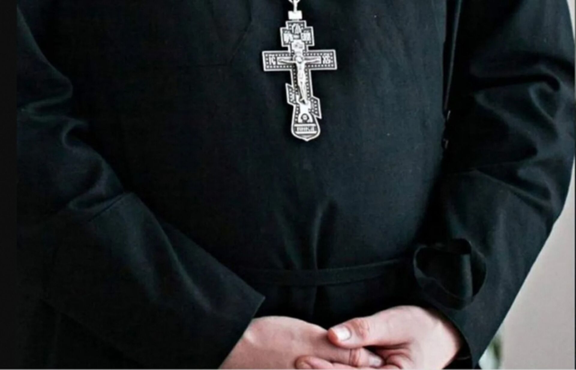 Скандал в Германии: священника подозревают в организации алкогольных вечеринок со школьниками