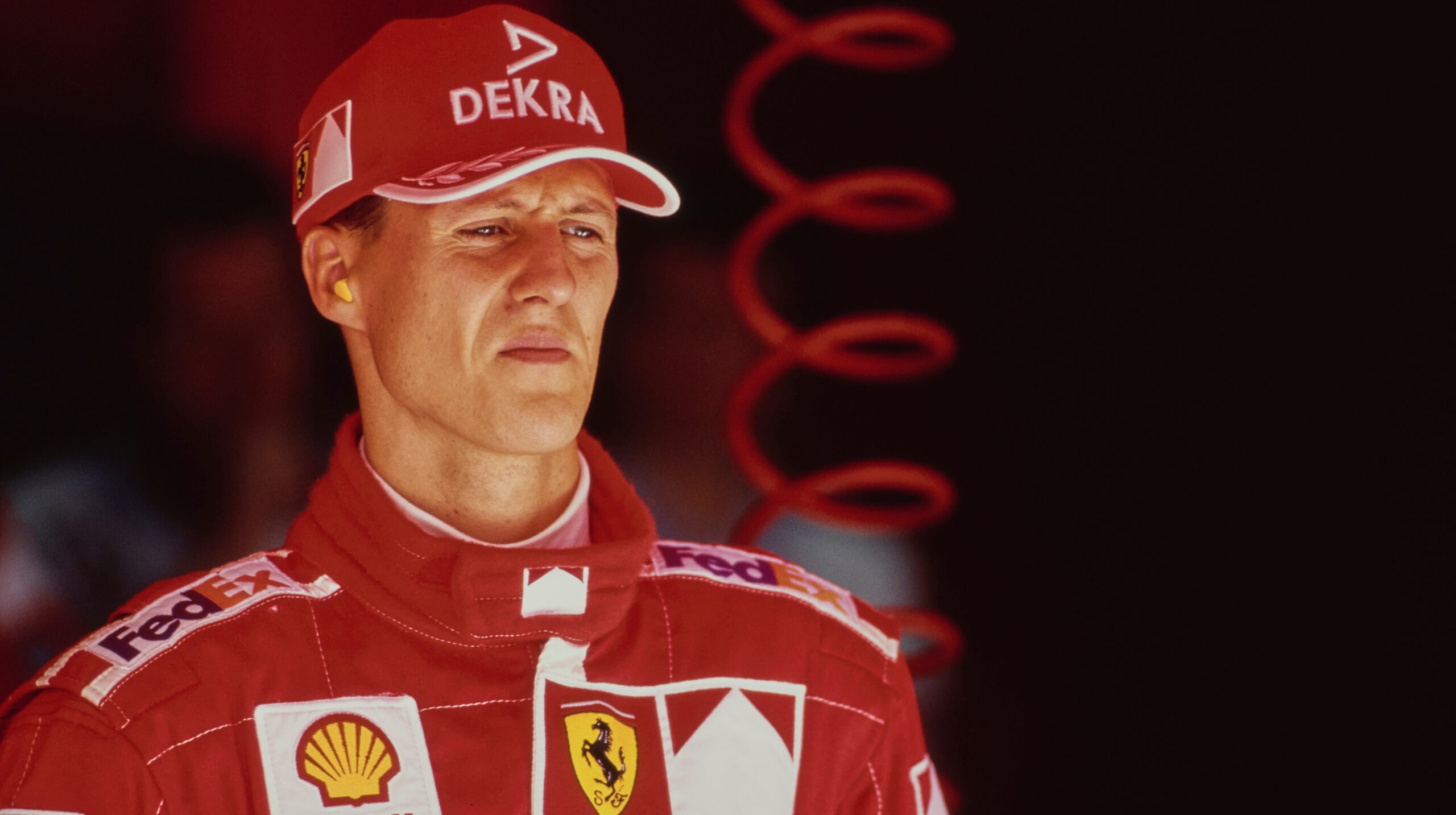 Михаэль Шумахер находится в тяжелом состоянии: появились новые детали от немецких журналистов