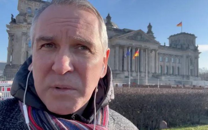 ВАКС конфисковал квартиру и бизнес пророссийского политолога Владимира Сергиенко