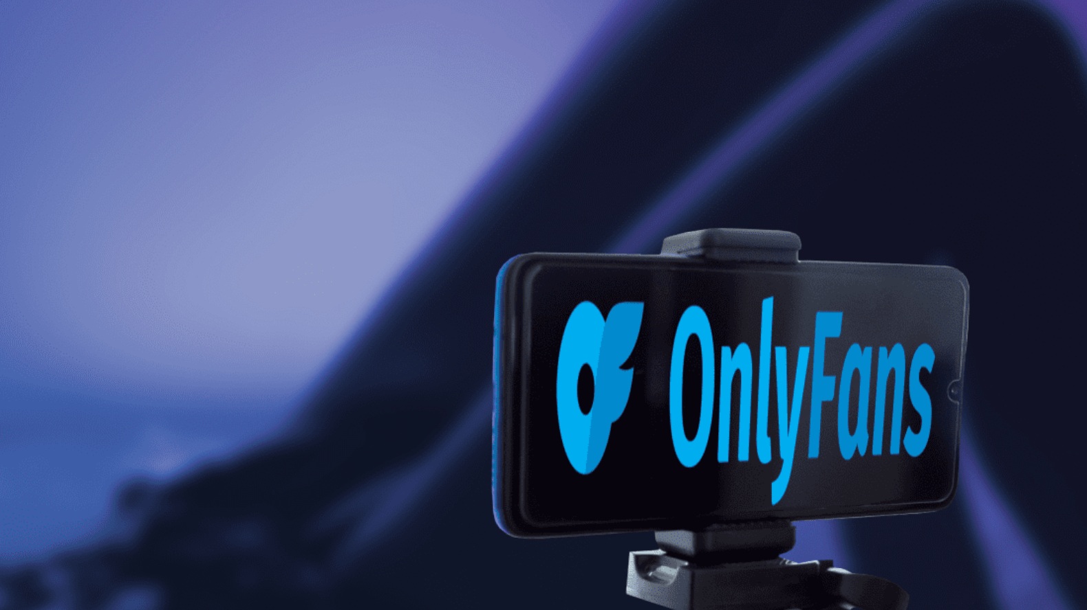 Поліція проводить обшуки у моделей OnlyFans: підозрюють у виготовленні порнографії