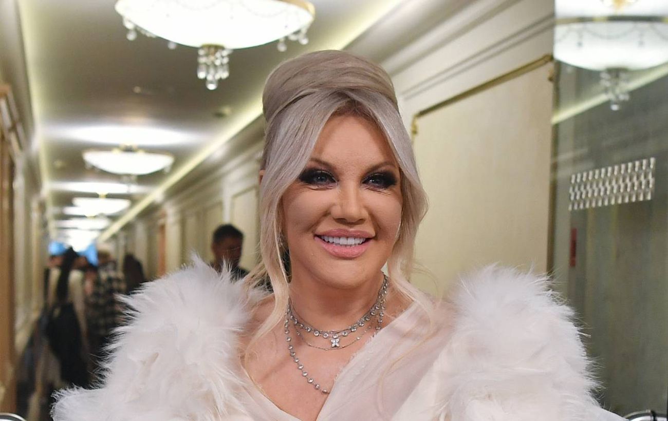 Х**да путина: особняк Таисии Повалий расписали матом (фото)