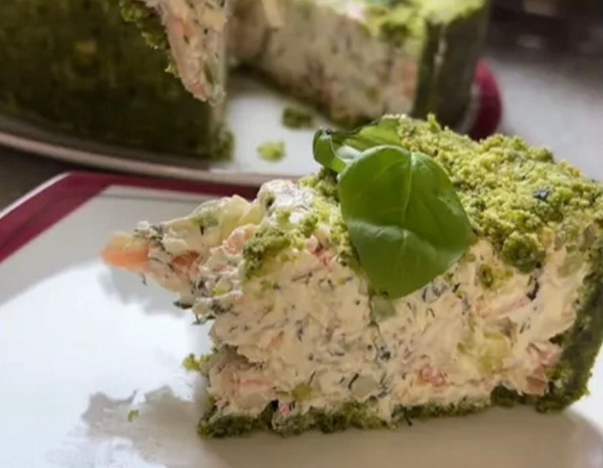 Простые рецепты вкусности: чизкейк с крабовыми палочками и рыбой