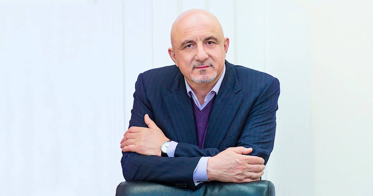 Ексміністр енергетики Плачков попався на криміналі через викрадення в киянина трьох річкових човнів