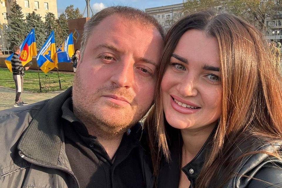 Начальник прифронтової Херсонської МВА Роман Мрочко задекларував майже 300 тисяч доларів готівкою