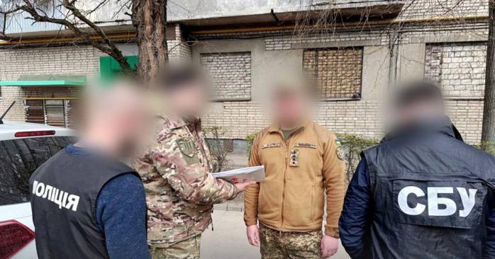 Руководство 45-го полка Нацгвардии зарабатывало на труде солдат на СТО