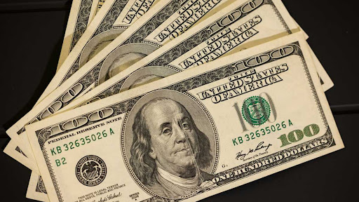 Долар зростає: курс валют на 13 березня