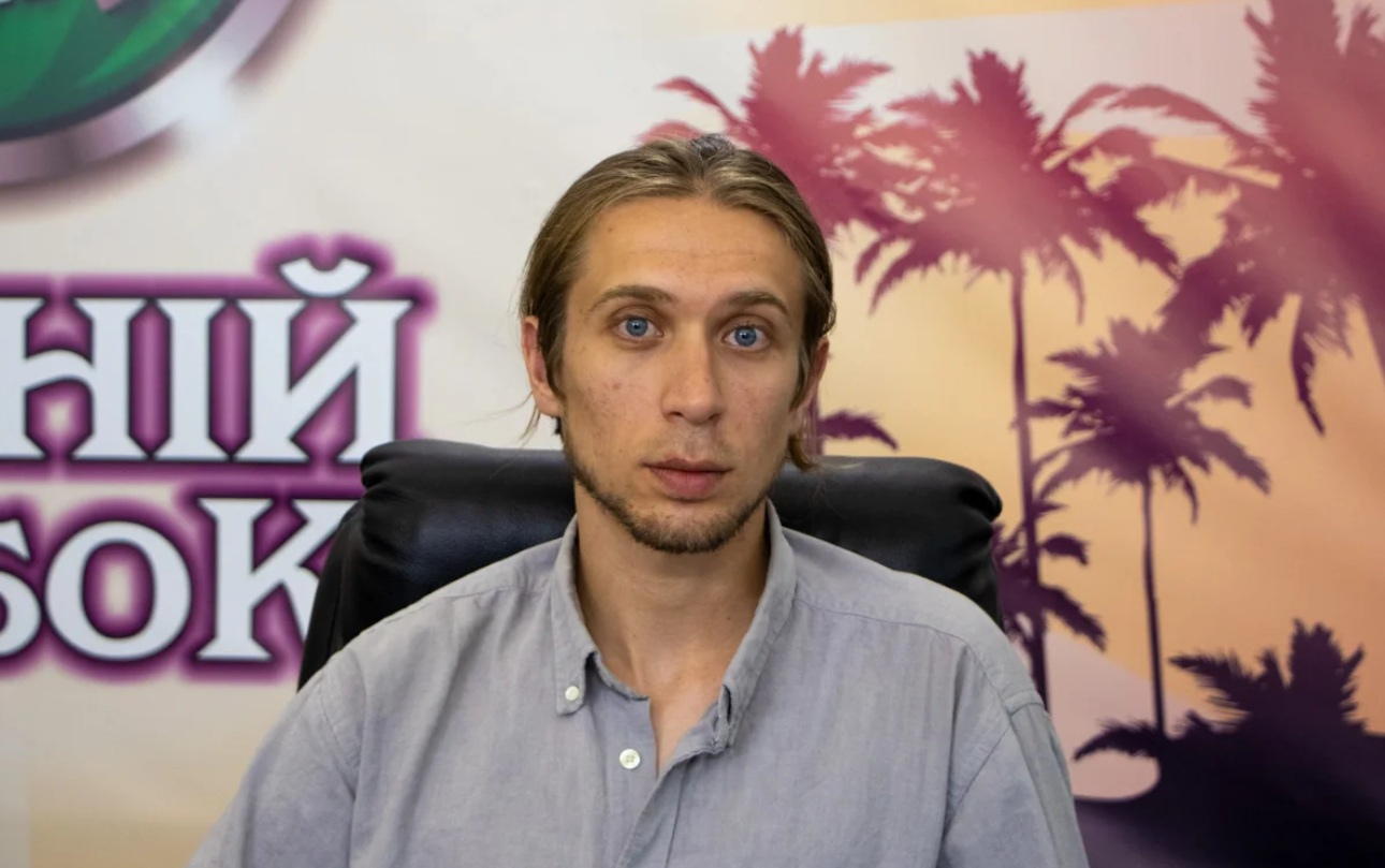 Скандал с волонтером: юмориста Славу Кедра обманули на 2,5 млн грн, собранных для ВСУ