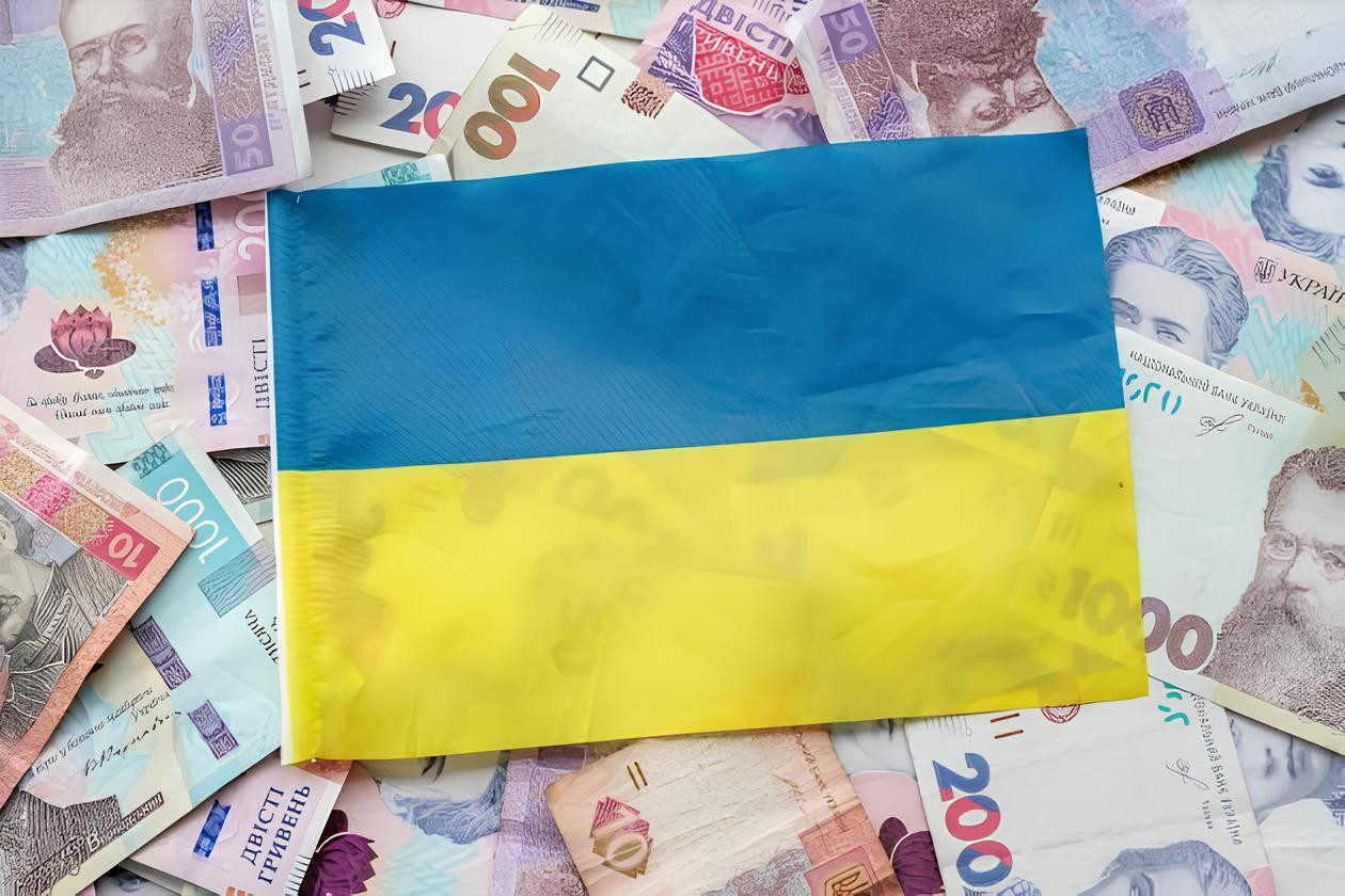 Українці до Дня Незалежності отримають разові виплати