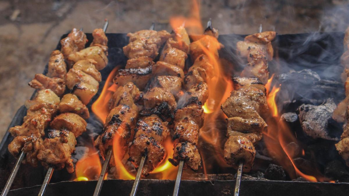 Украинцев предупредили: где запрещено жарить шашлыки и сколько будет стоить нарушение