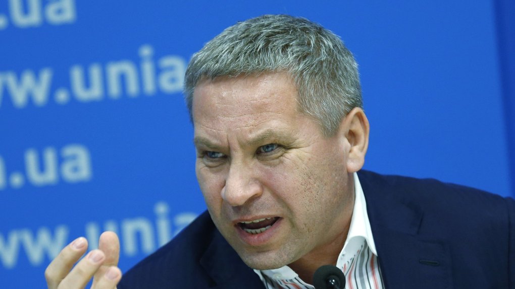 Экс-нардеп-регионал Лукьянов, год назад убегавший из Украины и сидевший под домашним арестом, разгуливает по ресторанам в центре Киева