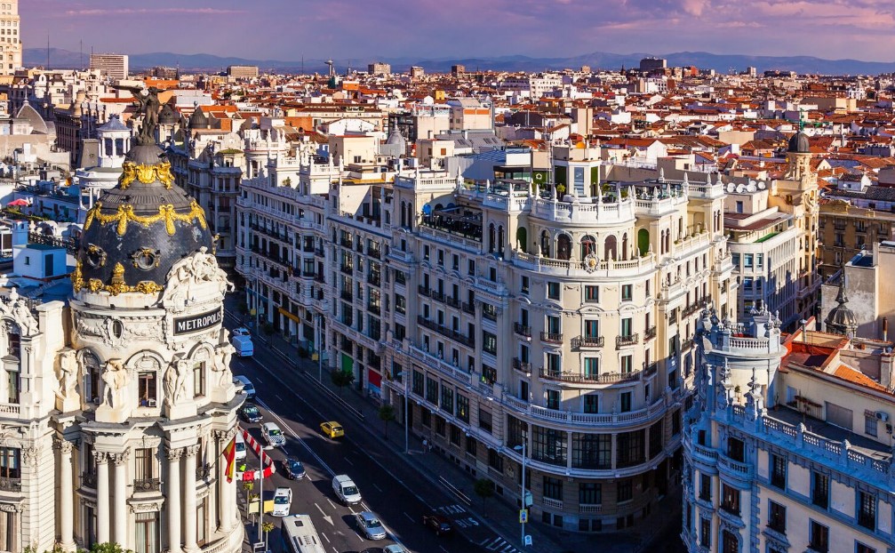 Масштабний блекаут паралізував Піренейський півострів