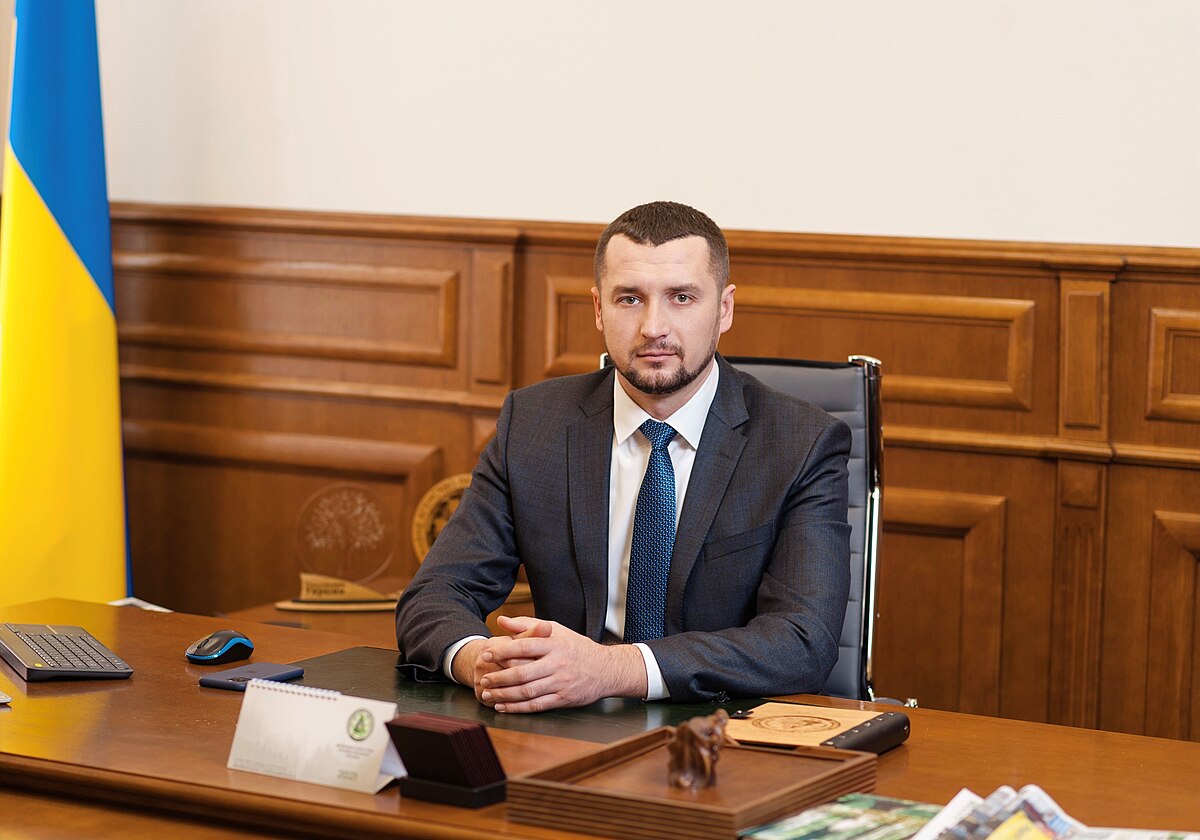 Гендиректор ГП "Леса Украины" Юрий Болоховец обустроил частный хутор площадью более 80 га на захваченных территориях государственного и коммунального леса