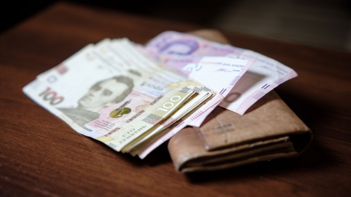 Украинцам вернут почти миллион гривен из-за завышенных тарифов на коммунальные услуги