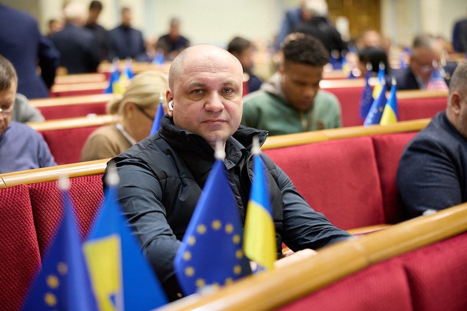 Нардеп-слуга Любота и его сожительница-работница Рады второй год подряд получают средства от государства