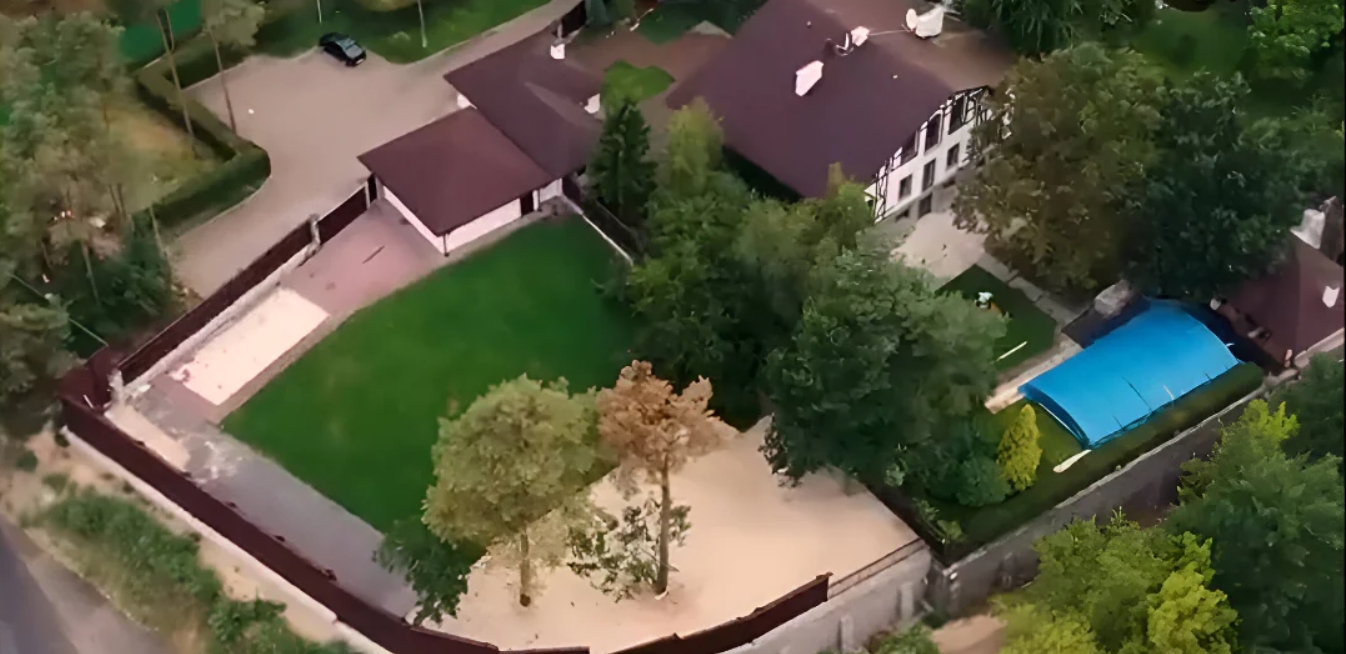 Затишок у стилі шале: як виглядає розкішний маєток доньки Юлії Тимошенко під Києвом