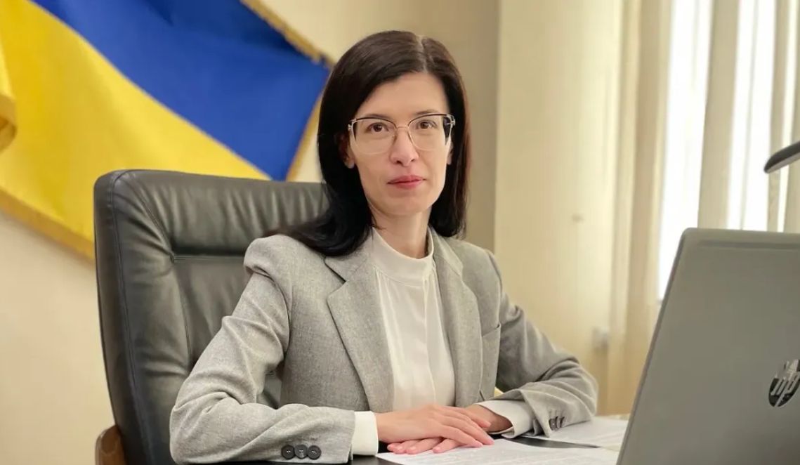 Нерухомість зникла з декларації: голова Рахункової палати Піщанська оформила французьку квартиру на родинну фірму