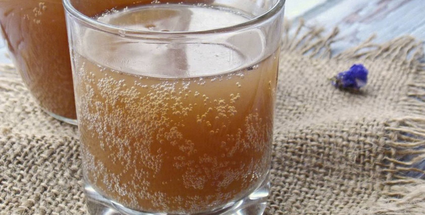 Домашний квас с цикорием: простой рецепт для жарких дней