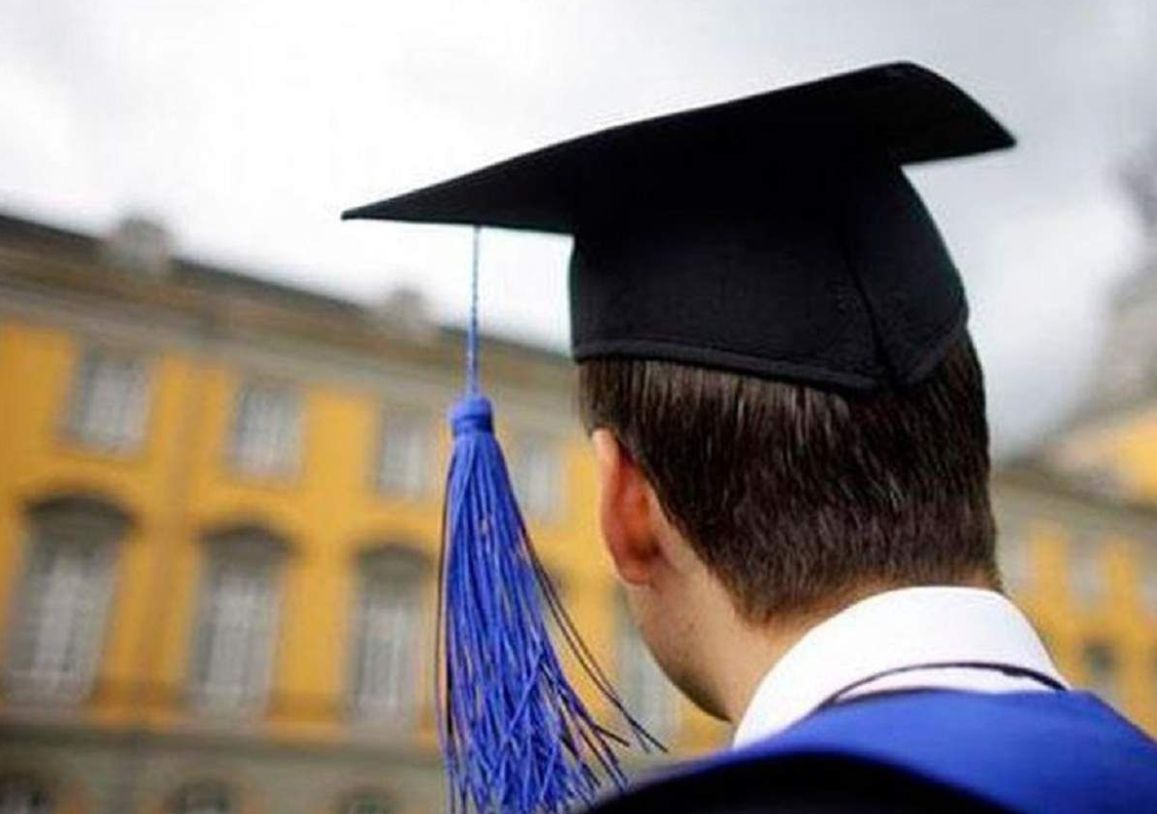 В Україні різко зросте вартість навчання у вишах: що відомо