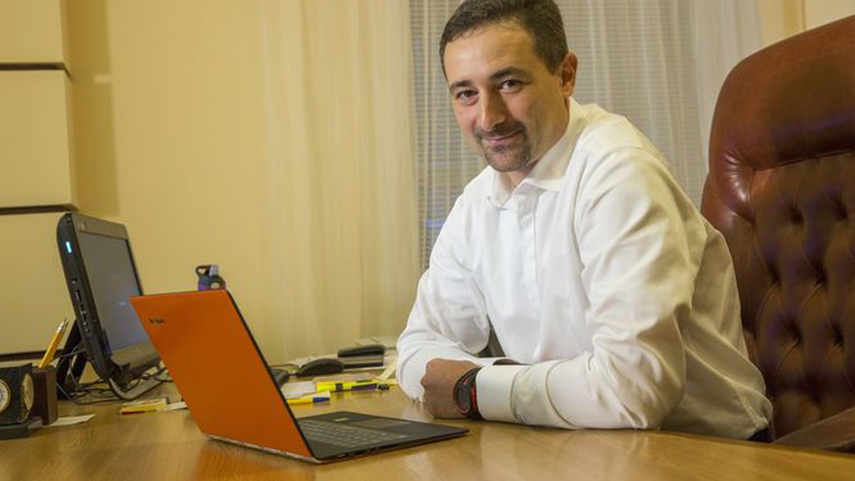 Почти миллион в месяц и никакой премии: Игорь Смилянский рассказал, сколько зарабатывает на "Укрпочте"