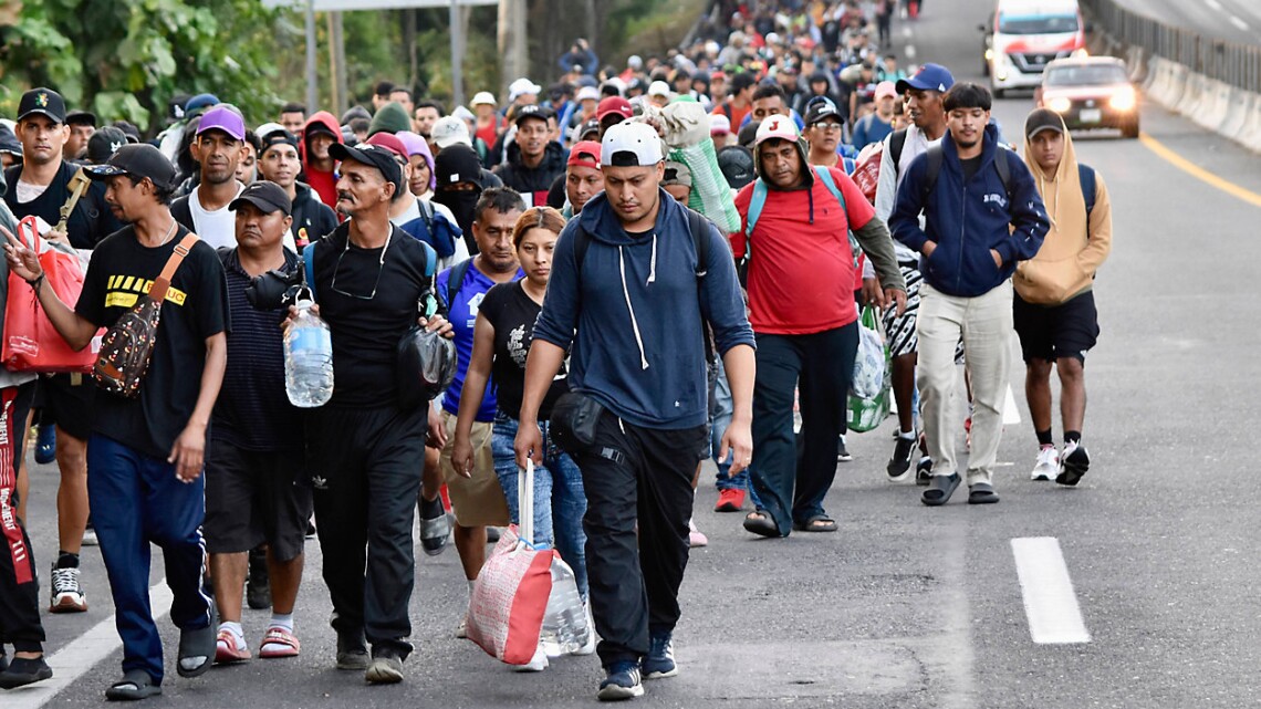 Верховний суд США дозволив адміністрації Трампа депортувати мігрантів до третіх країн