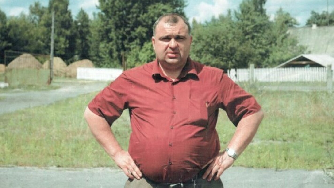 Александр Мелещук держал миллионы наличными дома и оформил Mercedes на мать