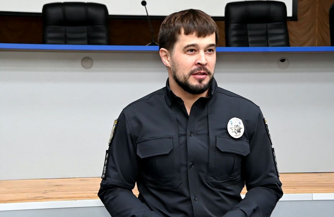 Заместитель руководителя полиции Полтавской области Борис Реутов получил подозрение в использовании подчиненных для строительства частного жилья
