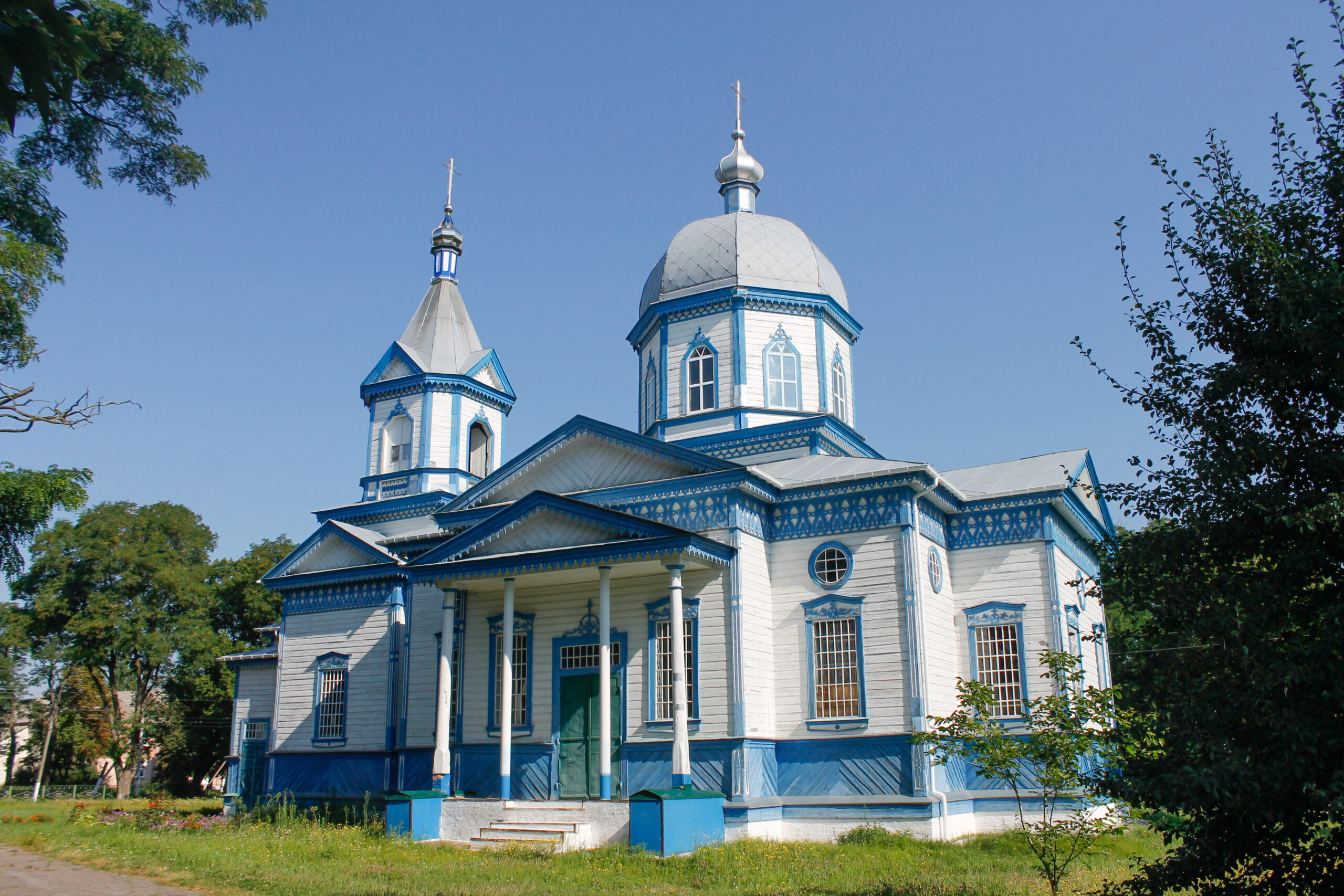 Яке свято 14 червня і хто відзначає сьогодні іменини